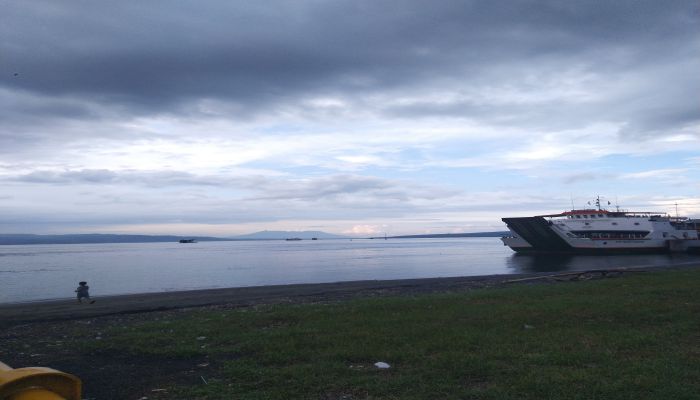 fasilitas kapal penyebrangan pelabuhan gilimanuk ketapang