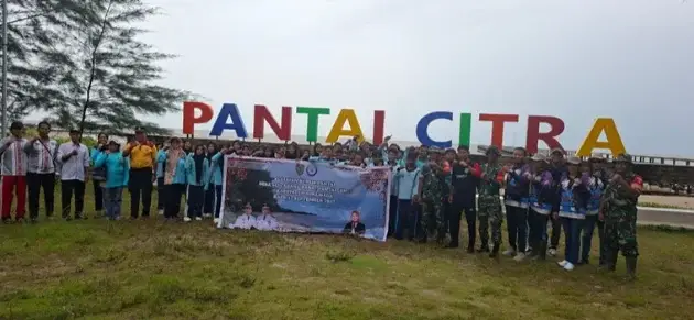 bersih-bersih pantai citra bersama dinas kelautan dan perikanan kalimantan tengah