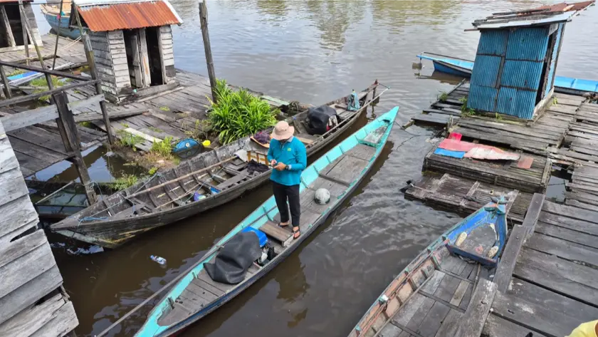 nelayan sukamara sulit untuk mendapat bahan bakar